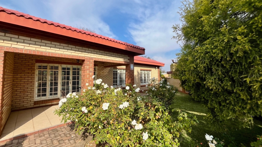 2 Bedroom Property for Sale in Flamwood North West